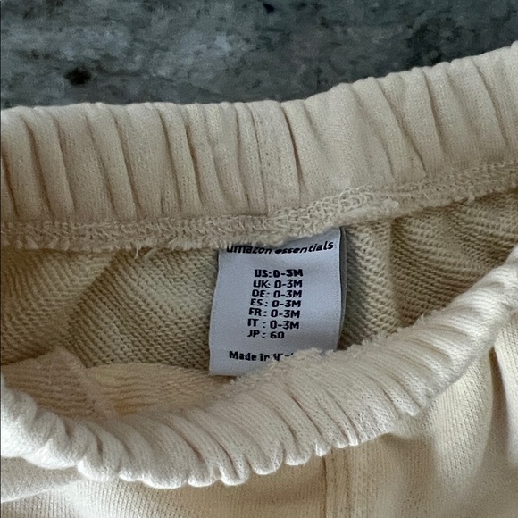 Amazon Essentials Baby Sweat Set - Picture 6 of 6